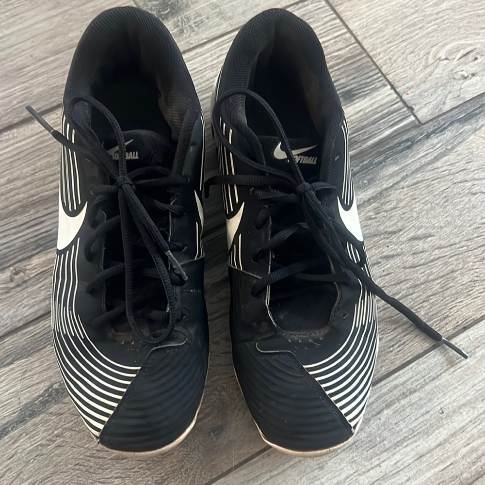 Women’s Nike softball cleats